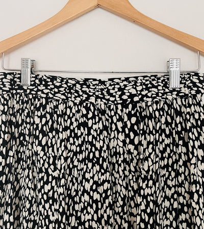 TALBOTS Black/White Spotted Print Ruffle Tiered Skirt Sz M Causal Midi