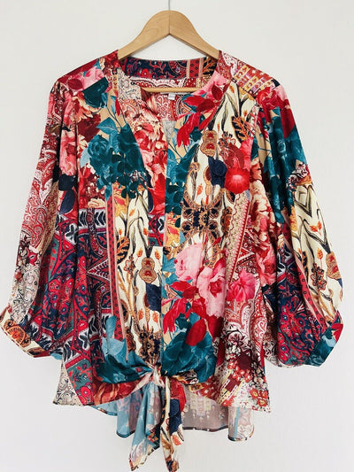 Chicos  Satin Colorful Top Sz 14 Red Floral Lantern 3/4 Sleeves Tie Waist