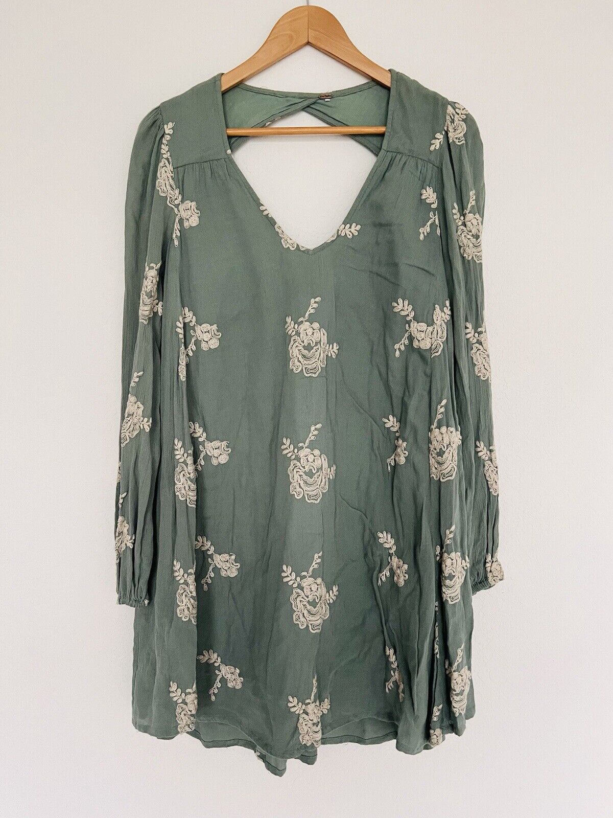 FREE PEOPLE Womens Dress Sage Green Crinkle Floral A Line Cut Out Boho