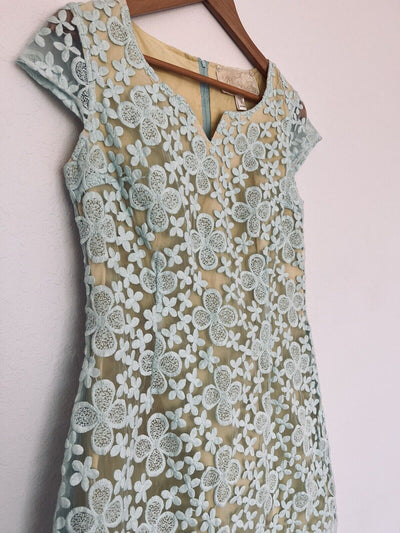 ANTHROPOLOGIE Nick & Mo Floral Blue Dress Sz S Lace Overlay 3/4 Sleeves Coquette