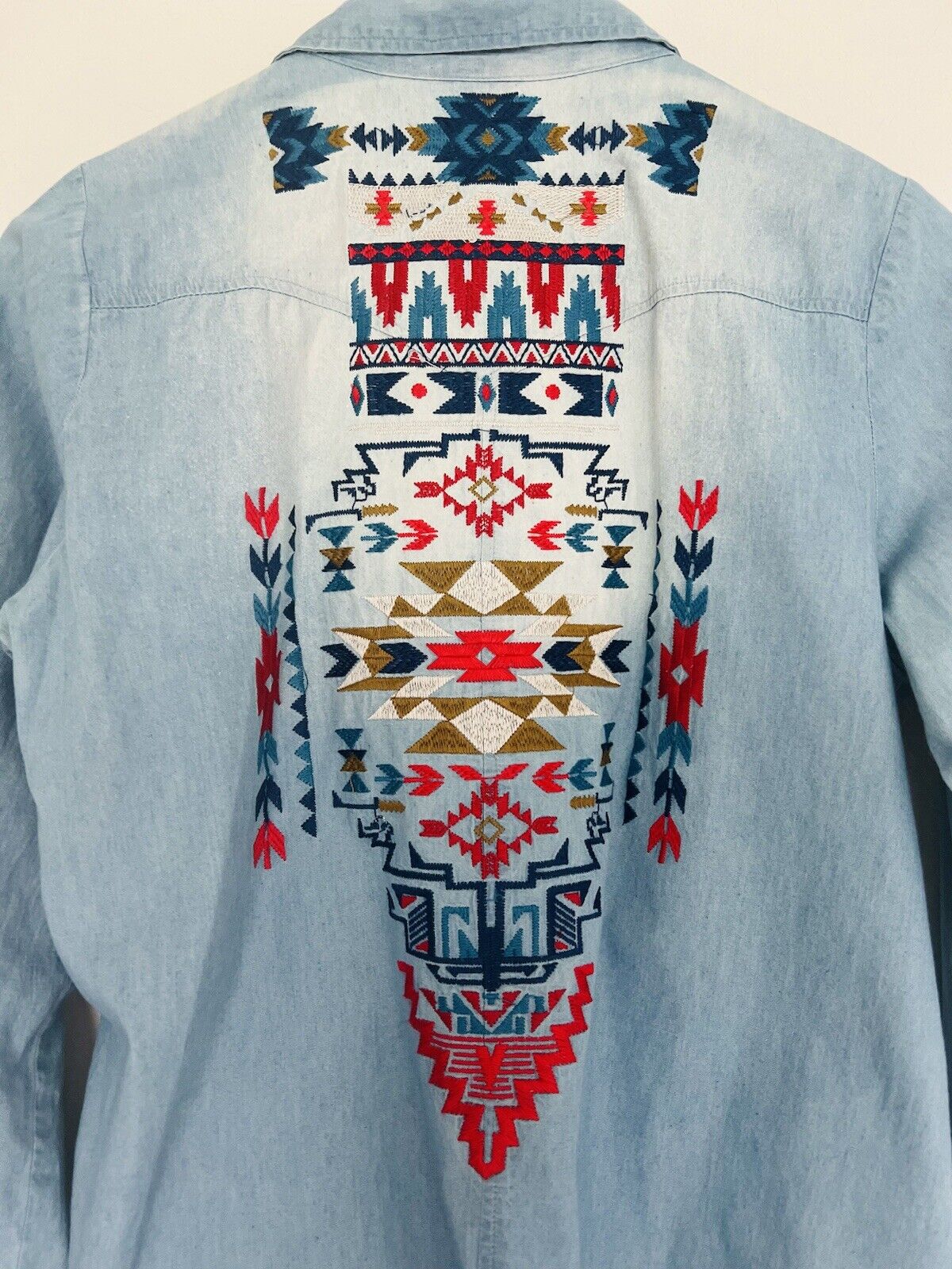 ANDREE by Unit Embroidered Shirt Sz S Botton Down Top  Aztec Southwestern Boho