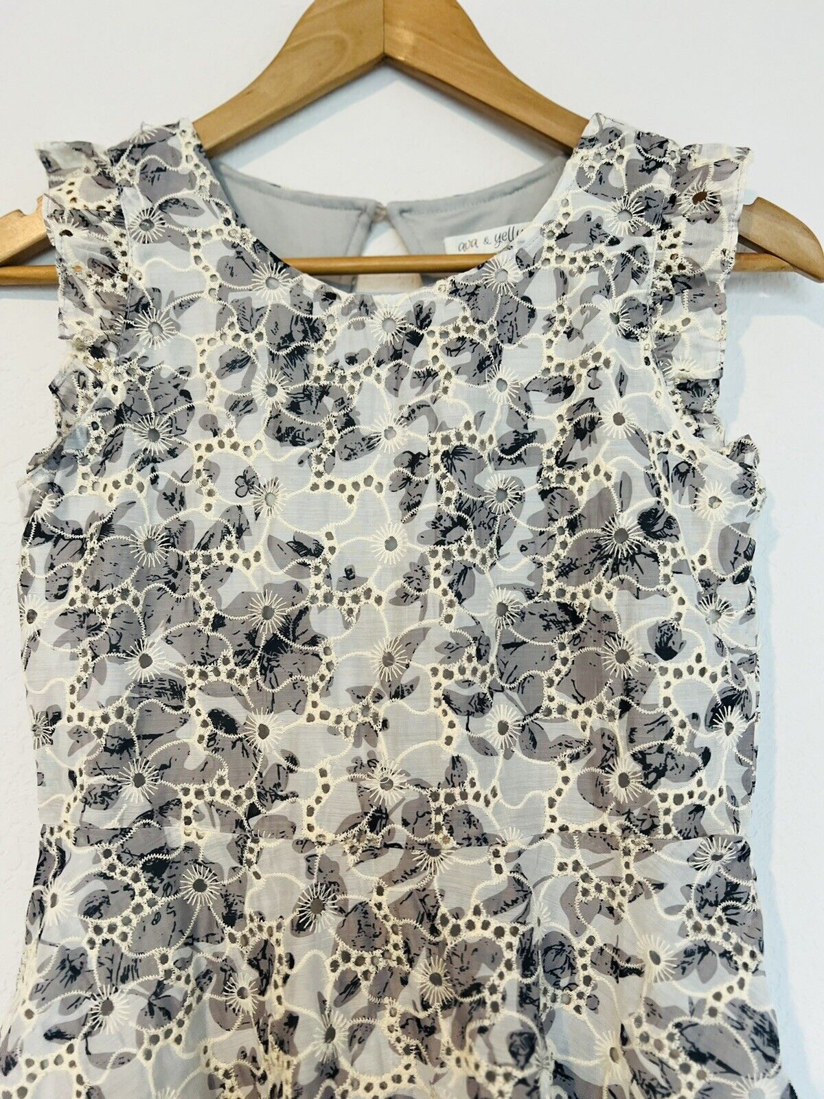 Ava & Yelly Girls Fit & Flare Dress Sz 14 Floral Eyelet Flutter Sleeve Easter