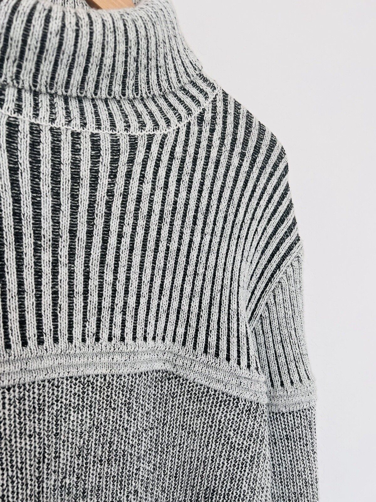 NICK DANGER Mens Chunky Turtle Neck Sweater Sz L Grandpa Gray/White Academia