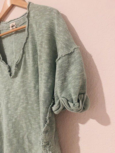FREE PEOPLE We The Free Slouchy Crop Top Sz S Green Distressed V-Neck Shirt