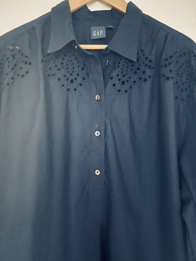 GAP Eyelet Shirt Dress Sz XL Navy Blue 100% Cotton Crochet Tie Pockets Boho