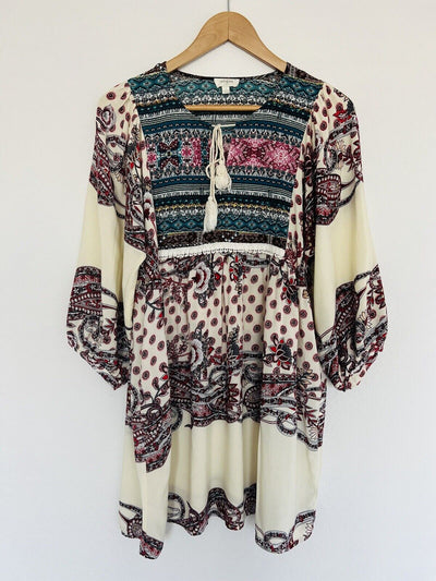 UMGEE Cream Floral Babydoll Dress Sz L Tassel Balloon Sleeves Crochet Tunic Boho