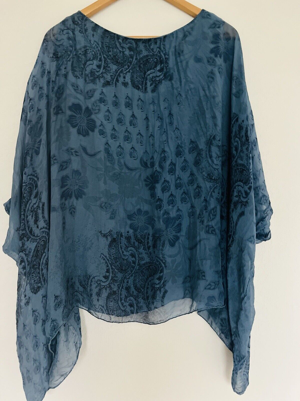 AMBRA 100% Silk Floral Tunic Blouse 3/4 Sleeve Blue Paisley Poncho Style Boho