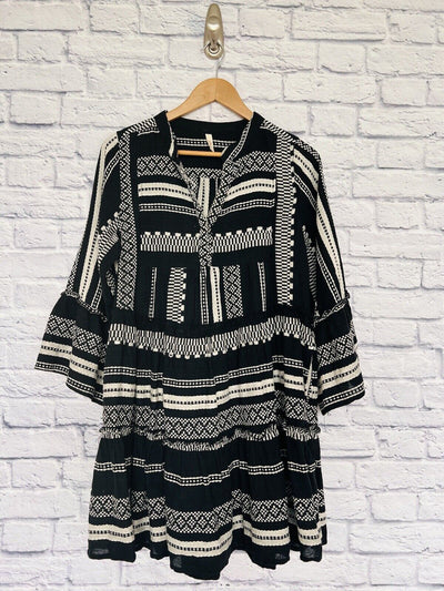 ELAN Thick Woven Babydoll Dress, Black/White Sz M Tribal Western Boho Rodeo