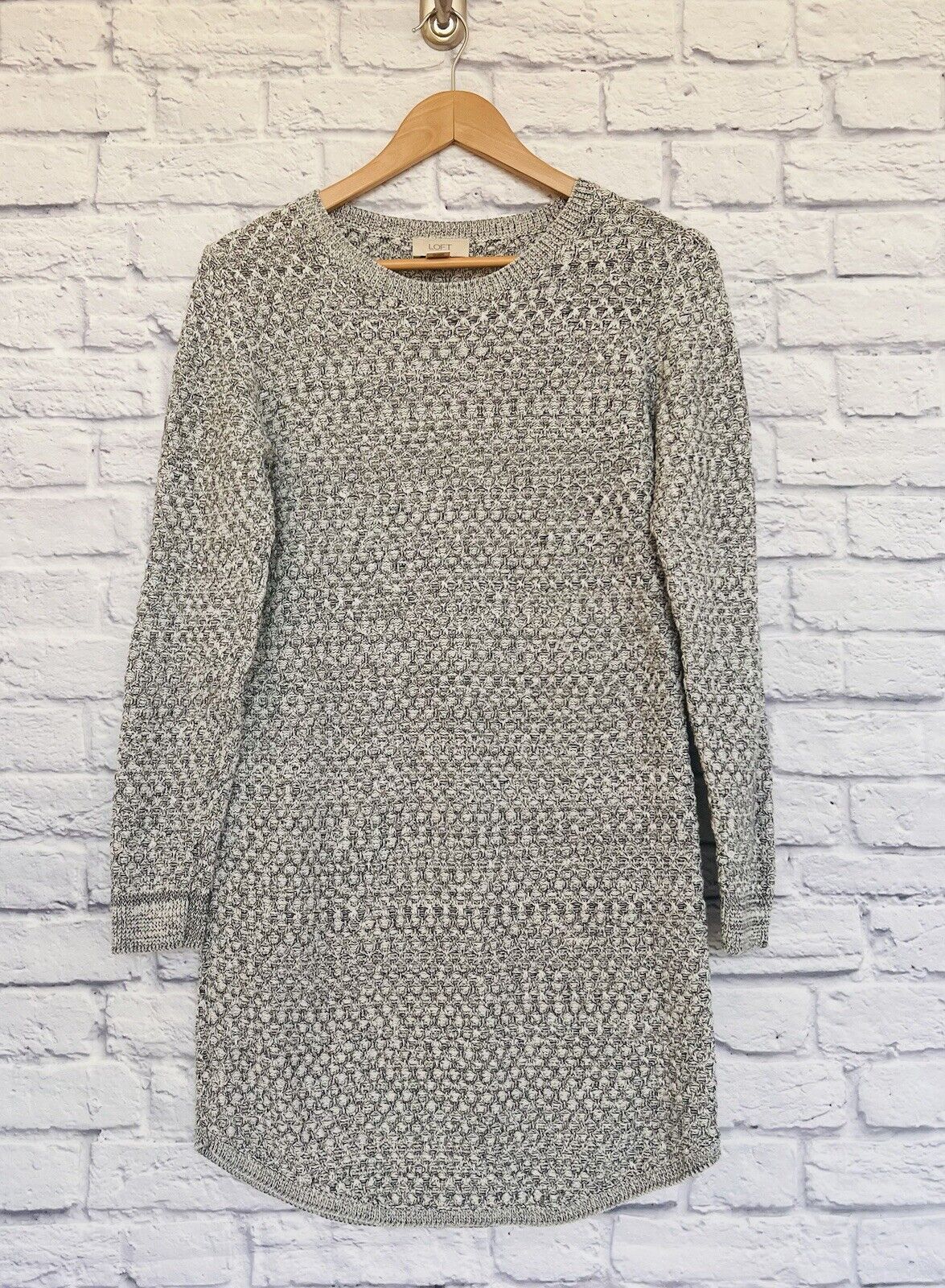 LOFT Womens Sweater Dress Sz M Black & White Heavy Knit Warm Trending Style