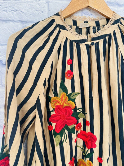 ANTHROPOLOGIE AKEMI+KIN Womens Manuela Blouse Sz S Striped Floral Embroidered