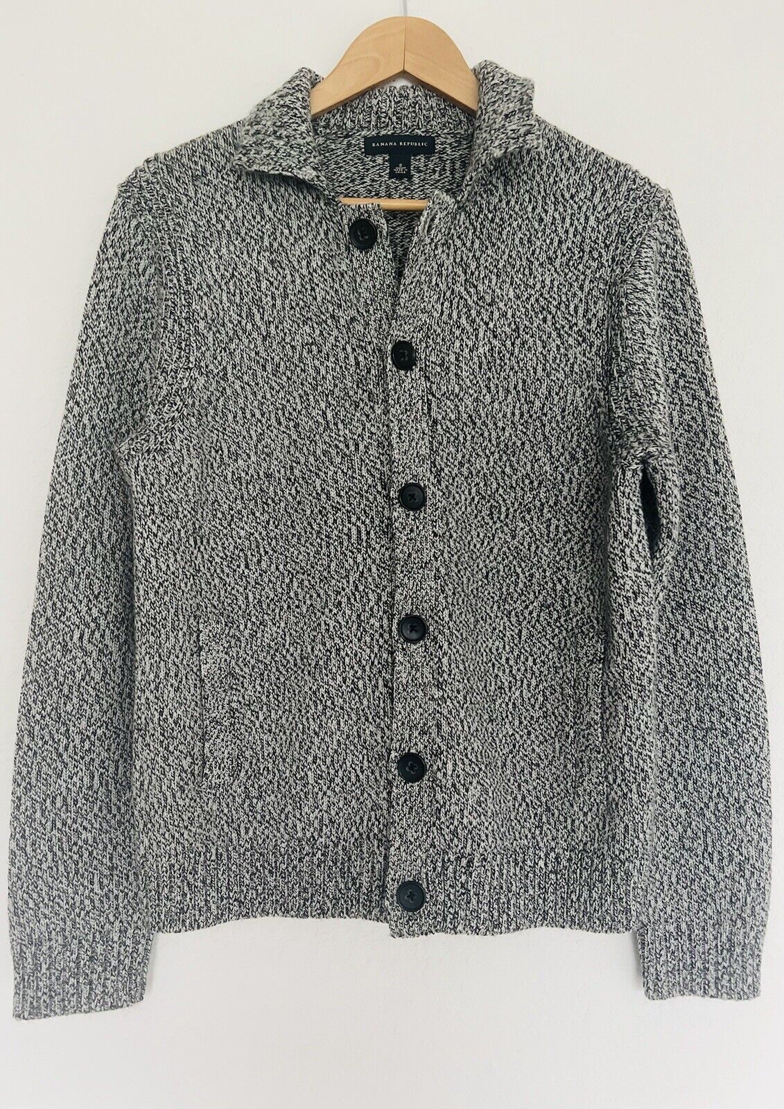 BANANA REPUBLIC Mens Cardigan Sweater Sz S Gray 100% Merino Extra Fine Wool