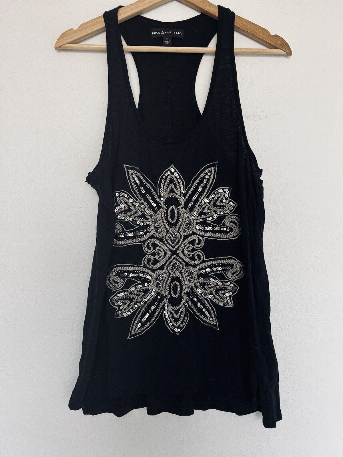 ROCK & REPUBLIC Black Beaded & Embroidered Tank Top Sz M Racerback Gothic