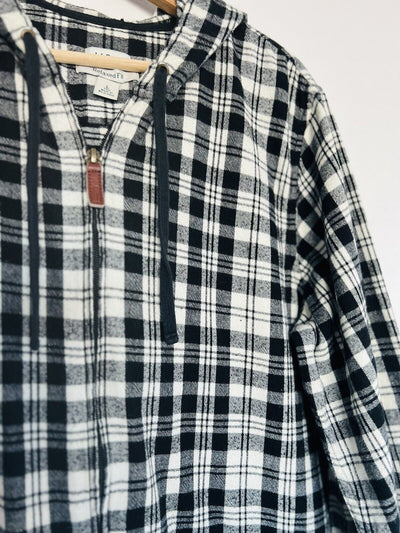 L.L. BEAN Womens Plaid Black Jacket Sz L Zip Up Cotton Hooded Flannel