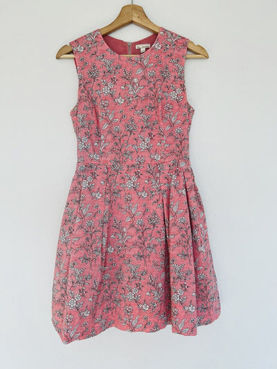GAP Pink Floral Fit & Flare Dress Sz 0 Pink Pleated Sleeveless Zip Back Boho