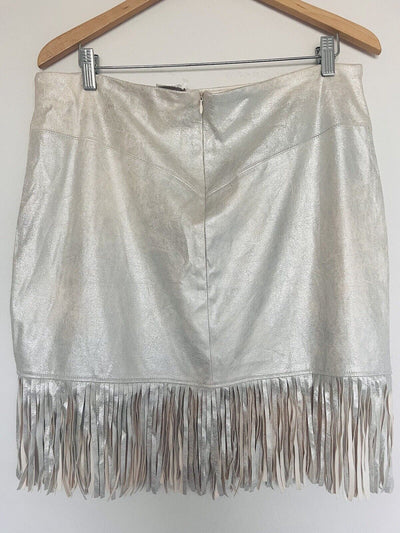 SHYANNE Faux Suede Skirt Sz Silver Fringe Knee Length Soft Western Boho Festival