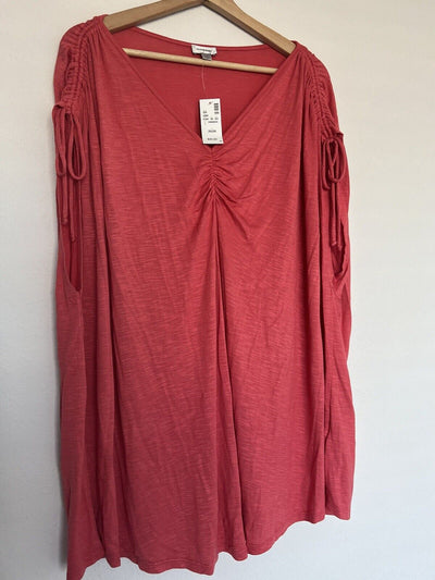 Ava & Viv NWT Coral Orange Ruched Shoulder Top Sz 26/28 Jersey Knit Stretch Top
