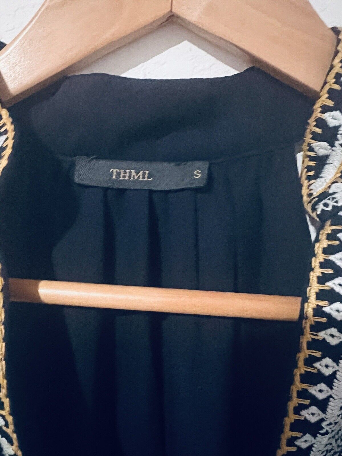 THML Womens Embroidered Navy Dress Sz S Sleeveless Knee Length