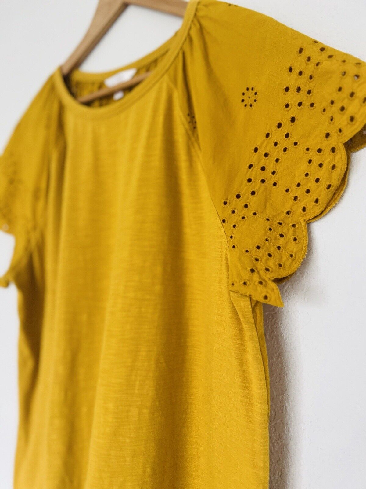 LAUREN CONRAD Gold Eyelet Detail Blouse Sz XL Mix Media Short Sleeve Boho