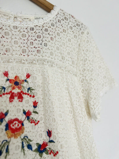 UMGEE Crochet Floral Mini Dress Sz M Ivory Embroidered Cottagecore Boho Western
