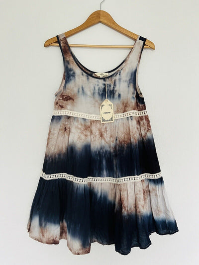ENTRO NWT Tie Dye Tiered Tunic Dress Sz S Flowy Crochet Trim Lined Boho Western