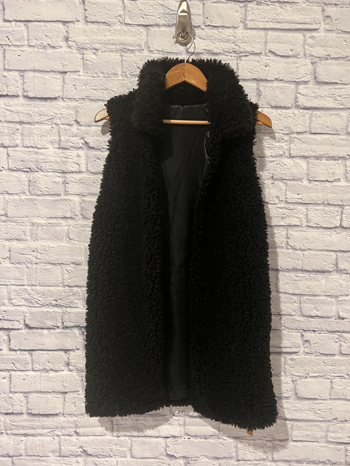 JUSTIN & TAYLOR Black Long Fleece Vest Size OS Open Front Mid Length Goth Grunge