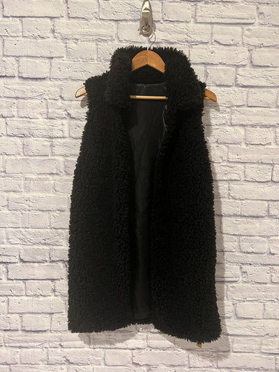 JUSTIN & TAYLOR Black Long Fleece Vest Size OS Open Front Mid Length Goth Grunge