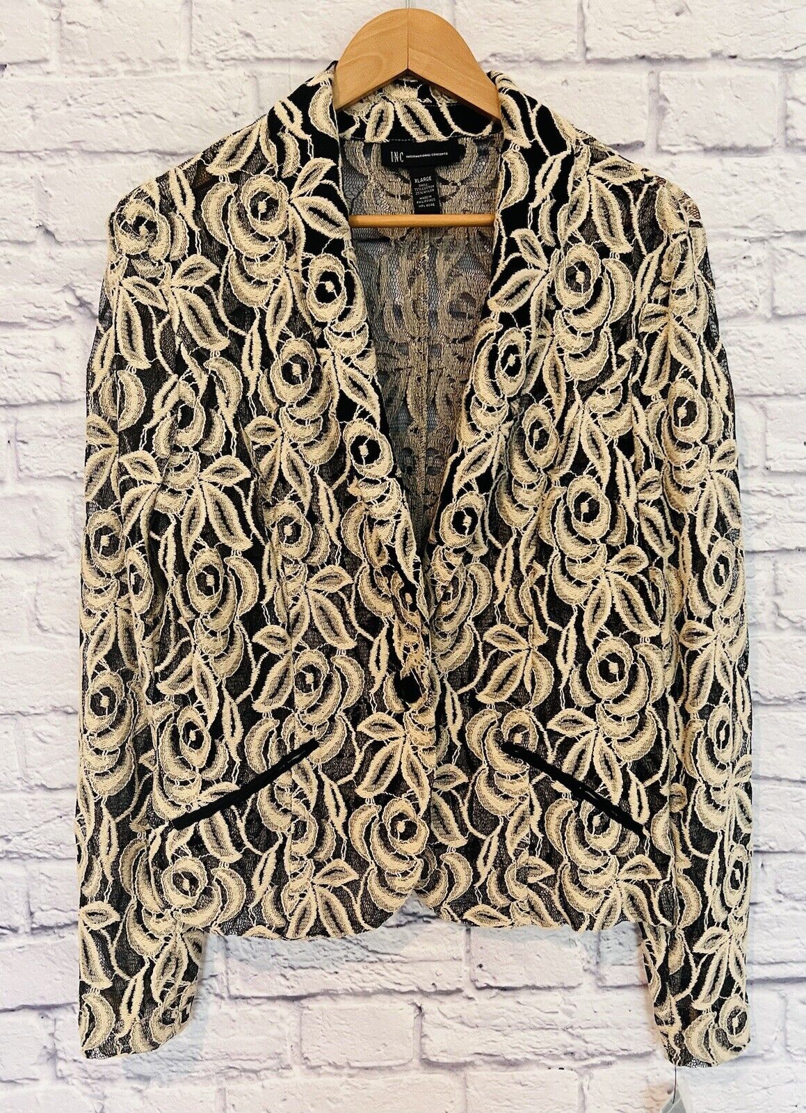 INC INTERNATIONAL NWT Womens Lace Blazer Sz XL Embroider Black & Beige