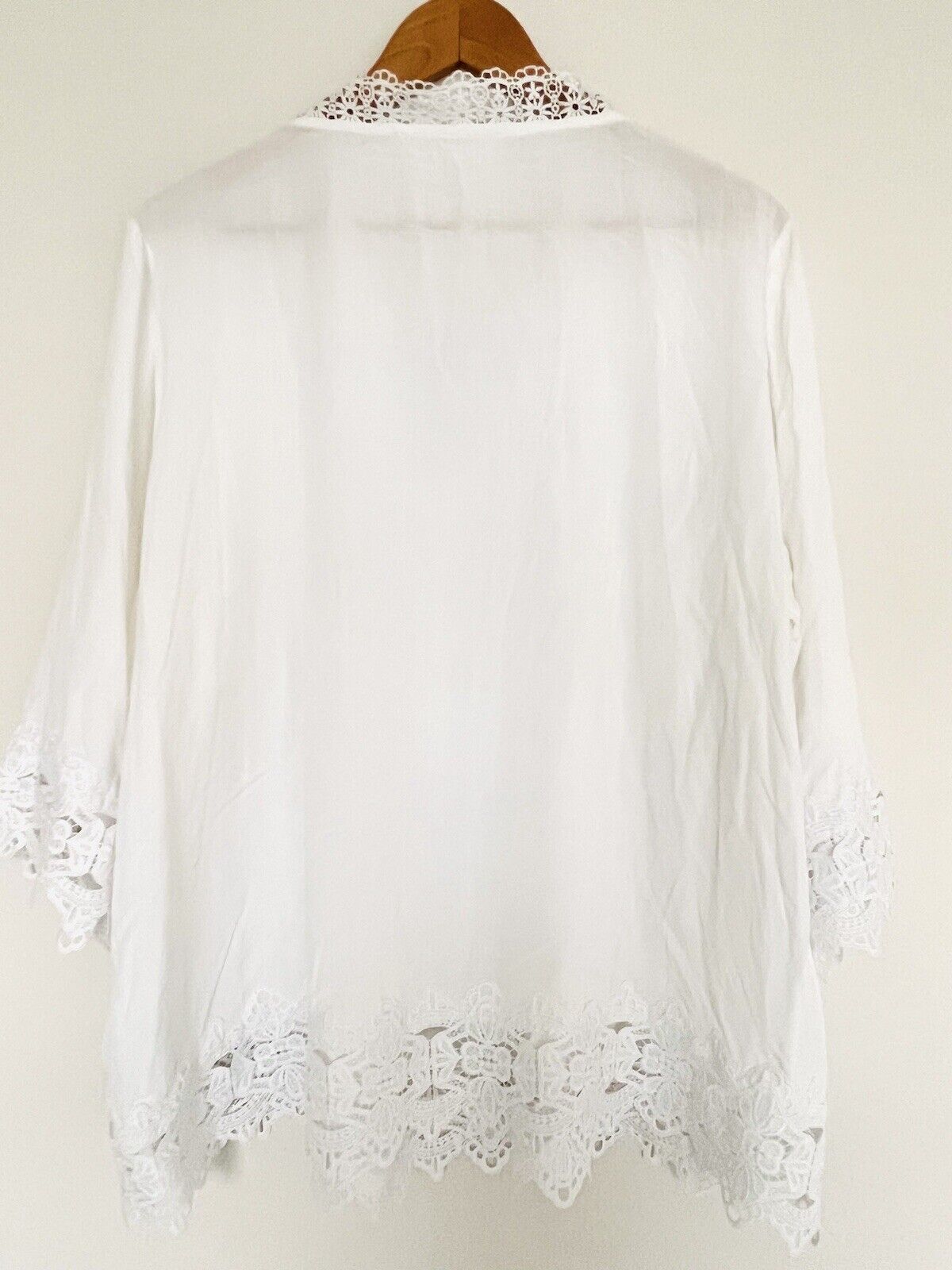 CHELSEA & THEODORE Crochet Top Plus Sz 2X 3/4 Sleeve V-Neck Pullover Botton Boho