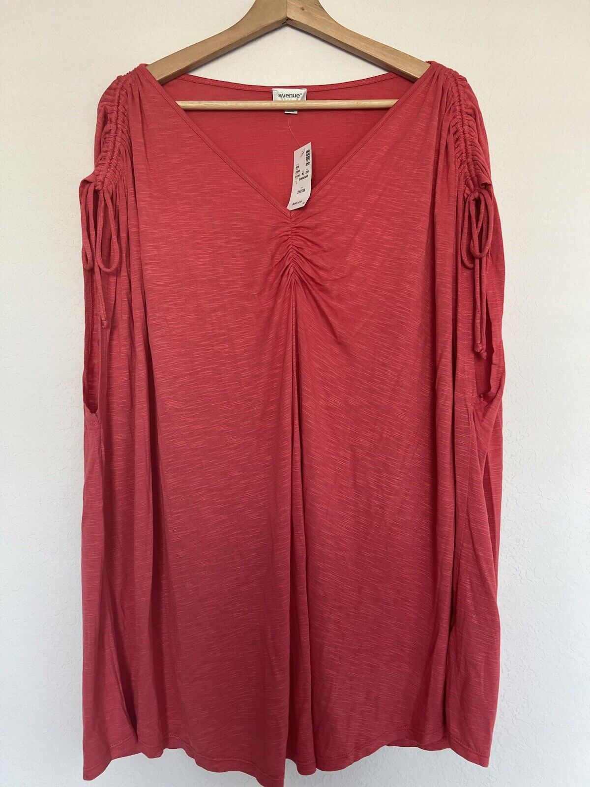Ava & Viv NWT Coral Orange Ruched Shoulder Top Sz 26/28 Jersey Knit Stretch Top