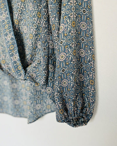 MAX STUDIO Floral Blue Blouse Sz S Hi-Low Top Flowy Boho Career