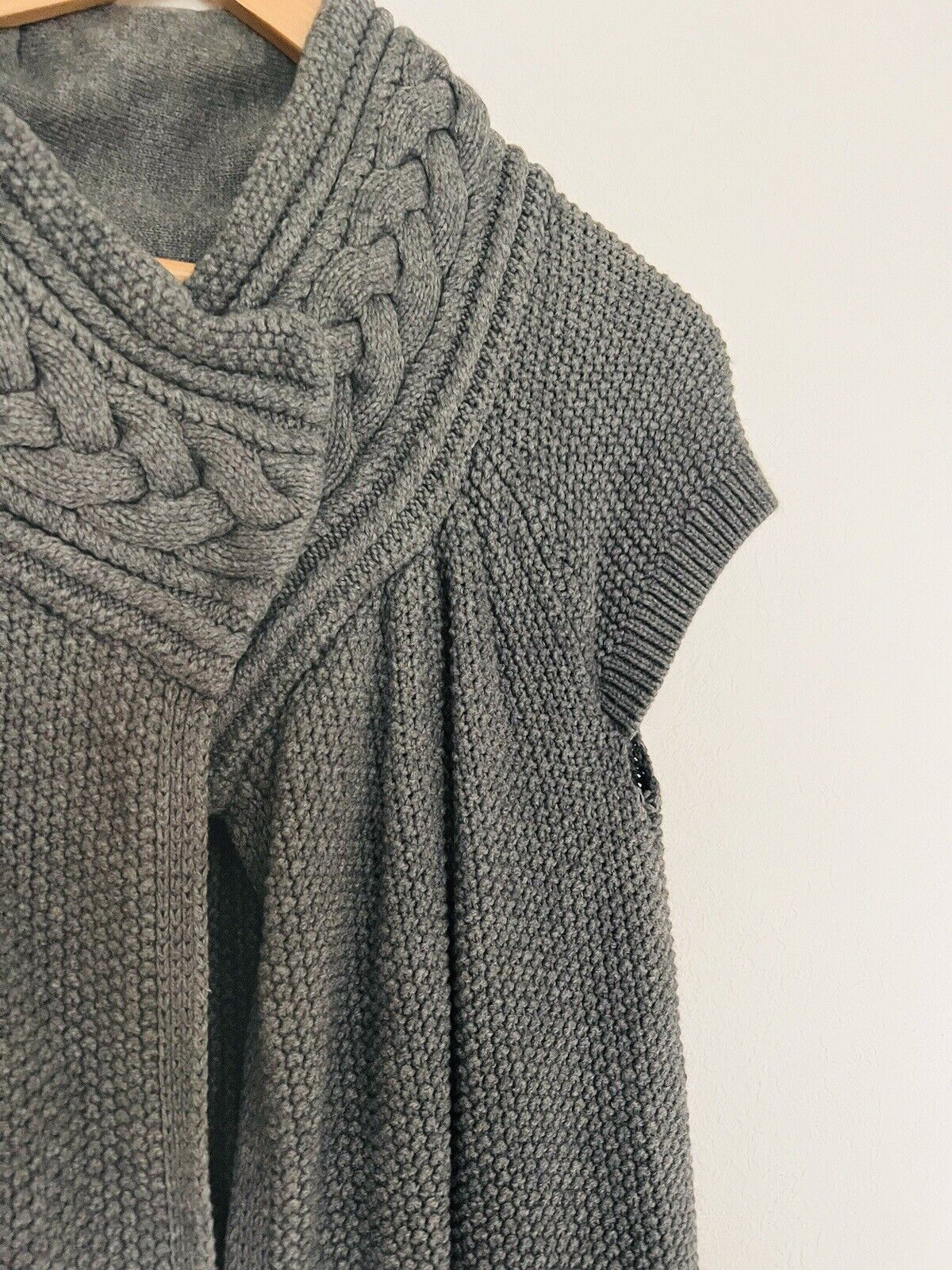 ARMANI EXCHANGE Knitted Short Sleeve Cardigan Sz S Cable Knit Collar Open Front