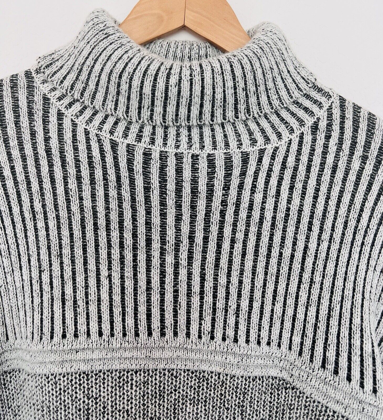 NICK DANGER Mens Chunky Turtle Neck Sweater Sz L Grandpa Gray/White Academia