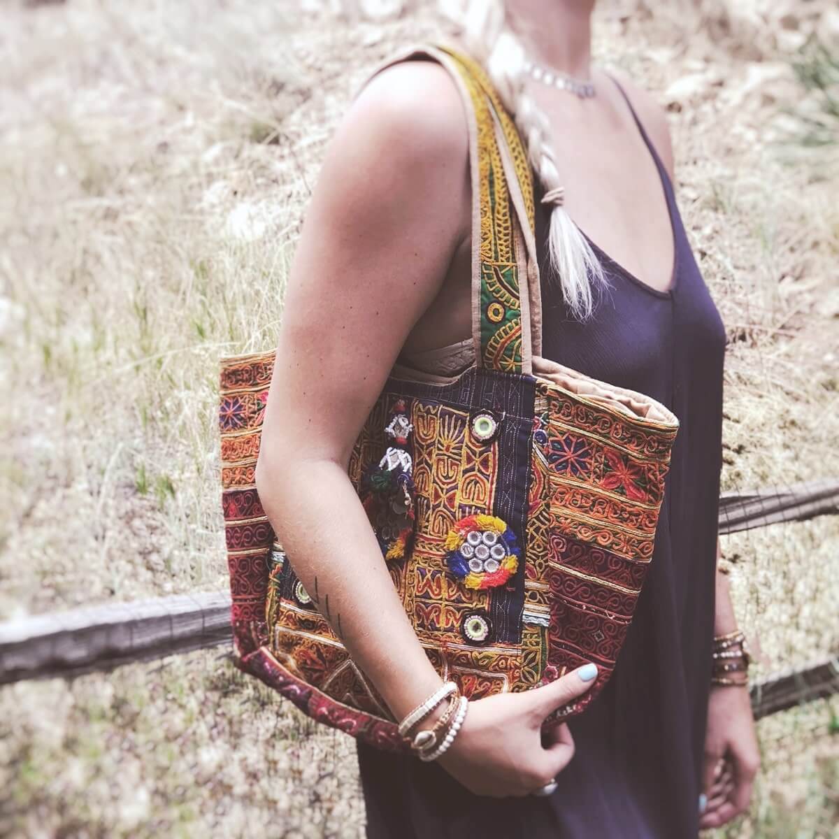 Chari Handbag-Accessories-Freya Branwyn